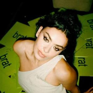 profile_Charli XCX - 365