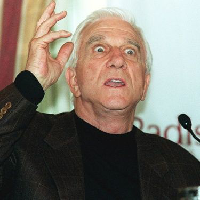 Leslie Nielsen tipe kepribadian MBTI image