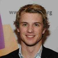 Freddie Stroma tipo de personalidade mbti image