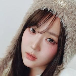 profile_Yoon Seoyeon (tripleS)