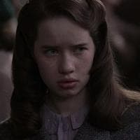 Susan Pevensie tipe kepribadian MBTI image