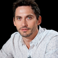 profile_Paco León
