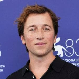 profile_Skyler Gisondo