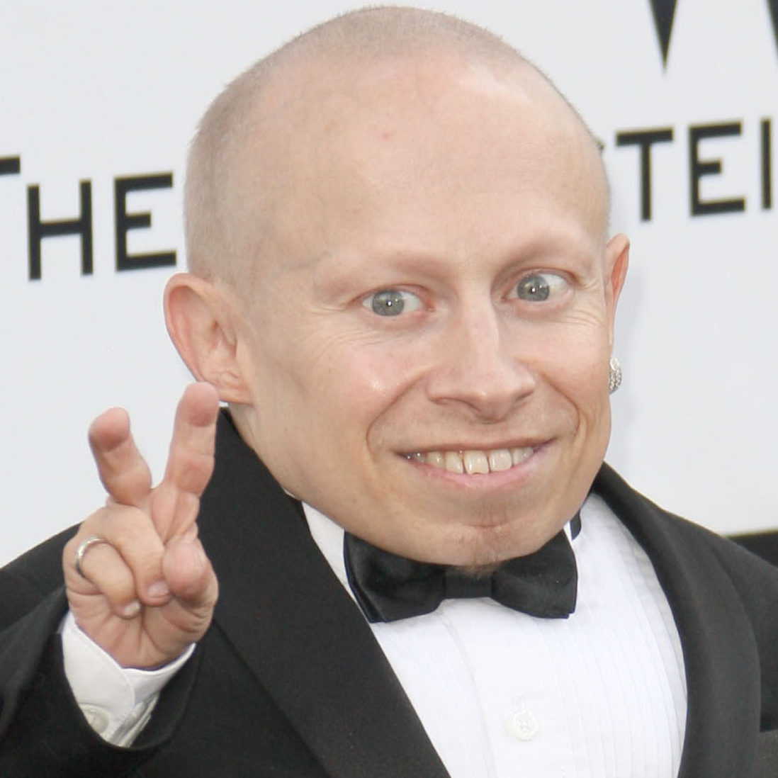 Verne Troyer mbtiパーソナリティタイプ image