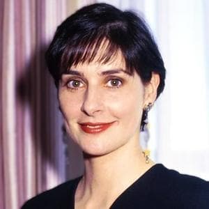 profile_Enya