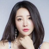 Ada Liu 柳岩 tipo de personalidade mbti image