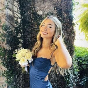 profile_Embreigh Courtlyn (@embreighcourtlyn)