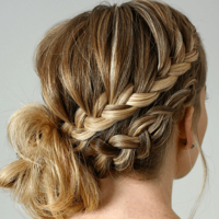 Braided Side Bun tipo de personalidade mbti image