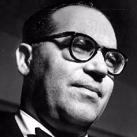 profile_Guimarães Rosa