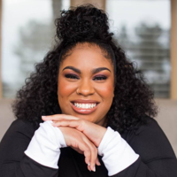 Angie Thomas тип личности MBTI image