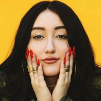 Noah Cyrus type de personnalité MBTI image