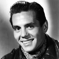 Desi Arnaz نوع شخصية MBTI image