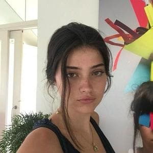 profile_Iris Simones