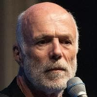 profile_Michael Hogan