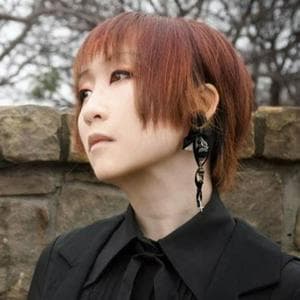 profile_Emi Lo