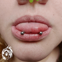 Tongue Piercing tipo di personalità MBTI image