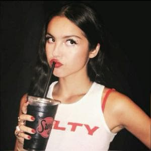 profile_Júlia (.juhhxsty)