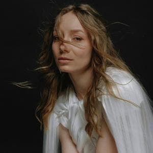 profile_LELÉKA