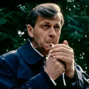 Carl Gerhard Busch (Cigarette Smoking Man) MBTI性格类型 image