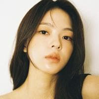 Jo Yoo-jung type de personnalité MBTI image