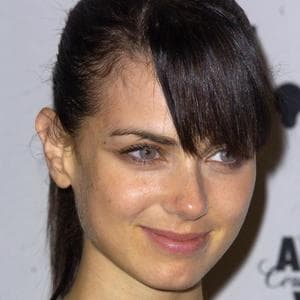 Mia Kirshner typ osobowości MBTI image