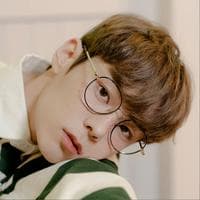 Yoon Seobin type de personnalité MBTI image