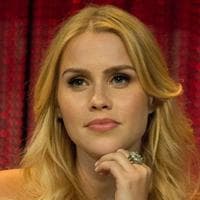 Claire Holt type de personnalité MBTI image