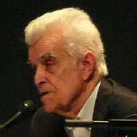 profile_René Girard