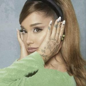 profile_Ariana Grande