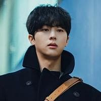 profile_Yook Jung-Hwan