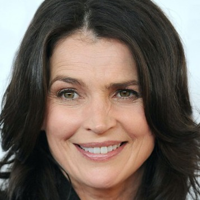 profile_Julia Ormond