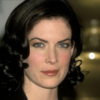 Lara Flynn Boyle type de personnalité MBTI image