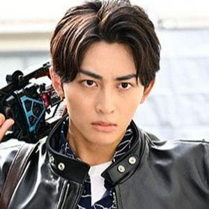 profile_Hanto Karakida/Kamen Rider Valen