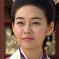 Lady Yang Solan mbtiパーソナリティタイプ image
