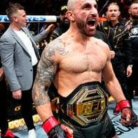 Alexander Volkanovski mbtiパーソナリティタイプ image