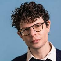 profile_Simon Amstell