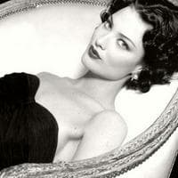 Shalom Harlow tipe kepribadian MBTI image