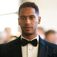 Elliot Knight tipo di personalità MBTI image