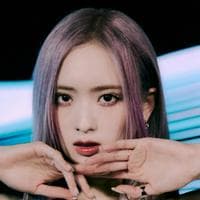 profile_May (Cherry Bullet)