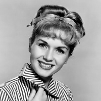 Debbie Reynolds mbtiパーソナリティタイプ image