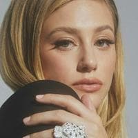 Lili Reinhart type de personnalité MBTI image