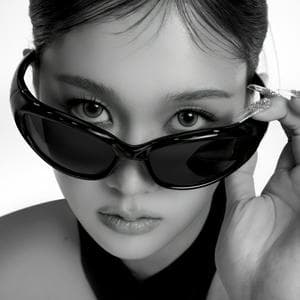 profile_J (STAYC)