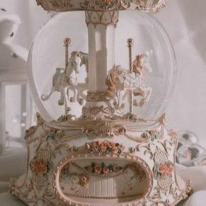 profile_Music Box