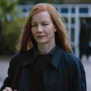 profile_Eva Stratt