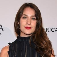 Lola Kirke тип личности MBTI image