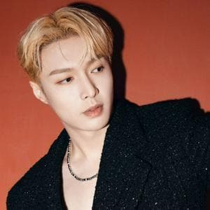 profile_Zhang Yixing "Lay" (EXO)