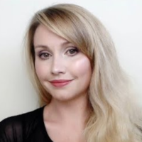 Rebecca Hargraves (Blonde in the Belly of the Beast) tipe kepribadian MBTI image