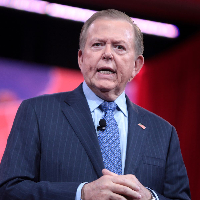 Lou Dobbs mbtiパーソナリティタイプ image