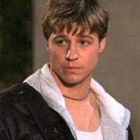 Ryan Atwood type de personnalité MBTI image