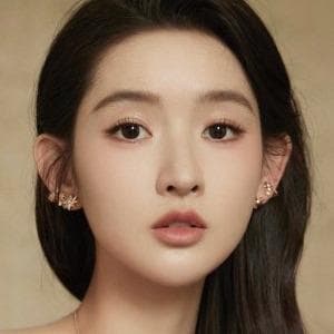 profile_Wang Yu Wen (王玉雯)